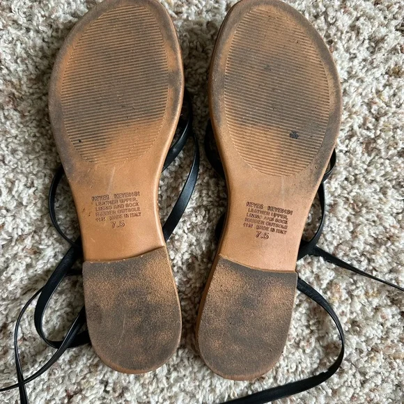 Steve Madden Keyes Leather Sandal - Black and Tan - Picture 6 of 6